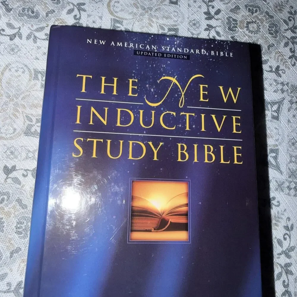The New Inductive Study Bible by Precept Ministries Kay Arthur NASV Upd Hardback